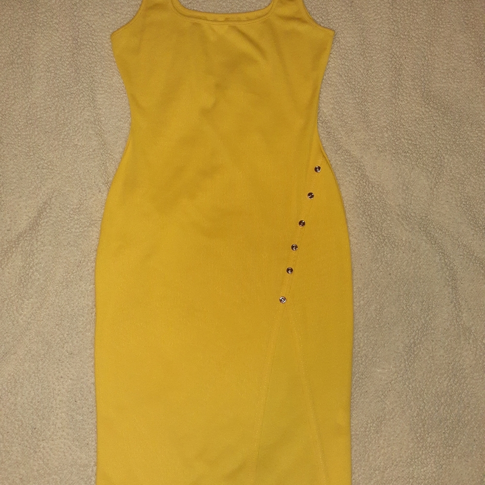 Yellow Fashion Nova Dress. Size Large